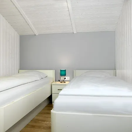 Daenische Ferienhaeuser Am Salzhaff Haus Poseidon *