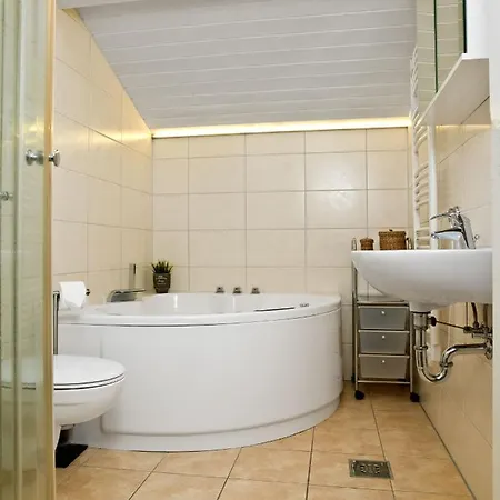 Daenische Ferienhaeuser Am Salzhaff Haus Poseidon